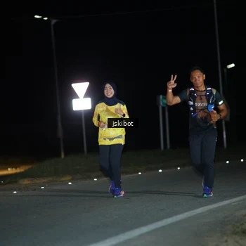 Runner Photo 7608817