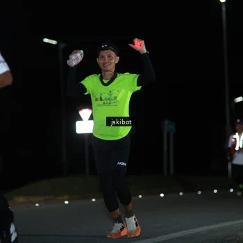 Runner Photo 7608853