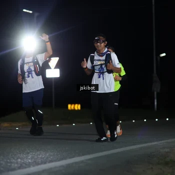 Runner Photo 7608855
