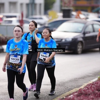 Runner Photo 7608859