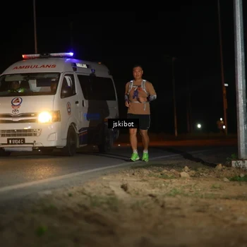 Runner Photo 7608861