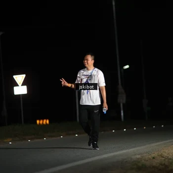 Runner Photo 7608870