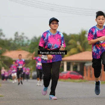 Runner Photo 7608876