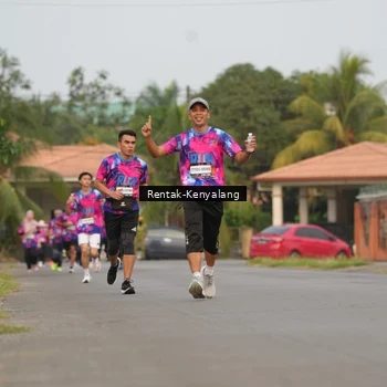 Runner Photo 7608879