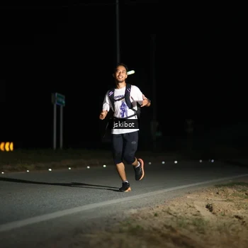 Runner Photo 7608884