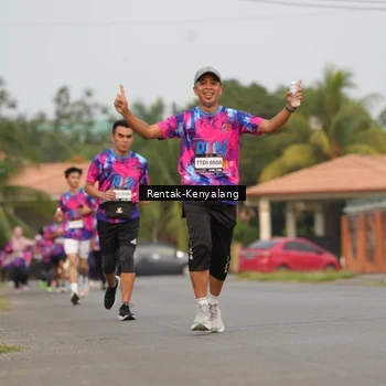 Runner Photo 7608887