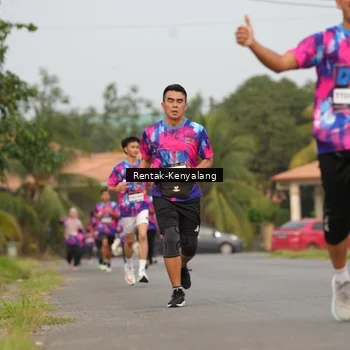 Runner Photo 7608898