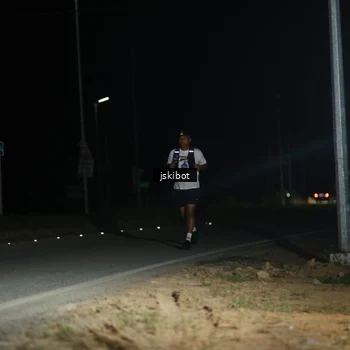Runner Photo 7608917