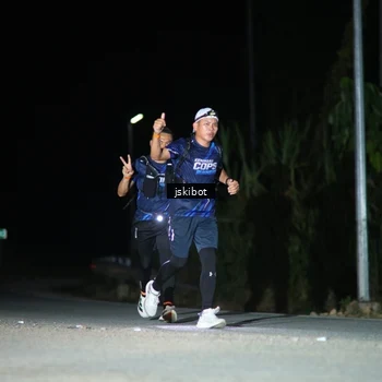 Runner Photo 7608973