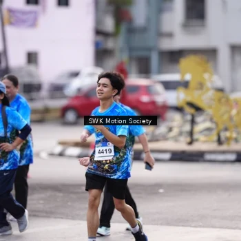 Runner Photo 7608974
