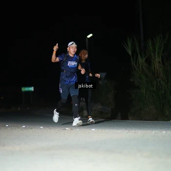 Runner Photo 7608975