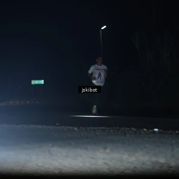 Runner Photo 7609001