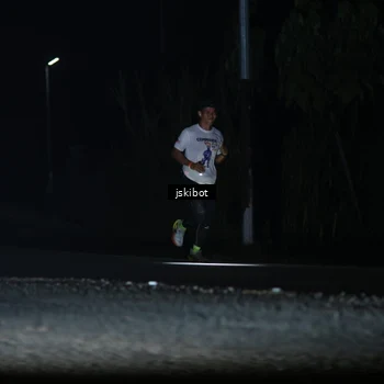 Runner Photo 7609007
