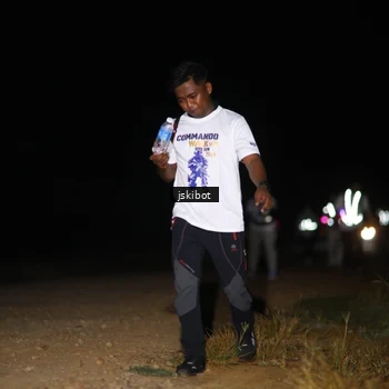 Runner Photo 7609034