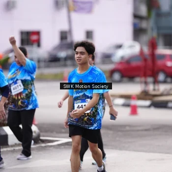 Runner Photo 7609036