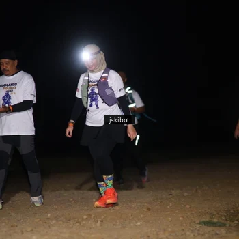 Runner Photo 7609049
