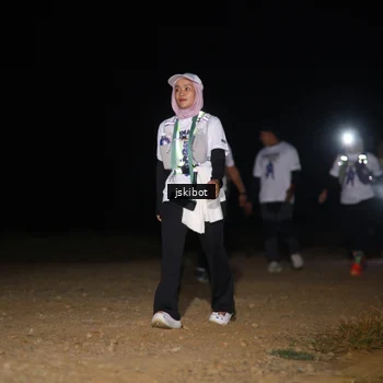 Runner Photo 7609053