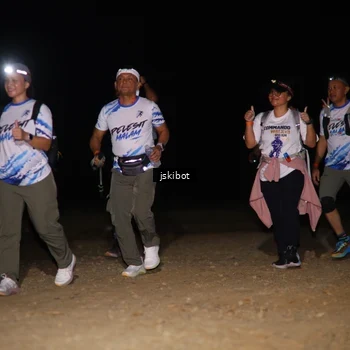 Runner Photo 7609060