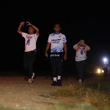 Runner Photo 7609063