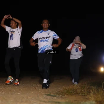 Runner Photo 7609067