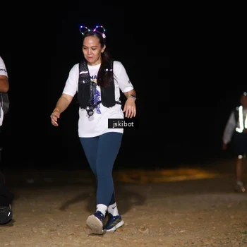 Runner Photo 7609073