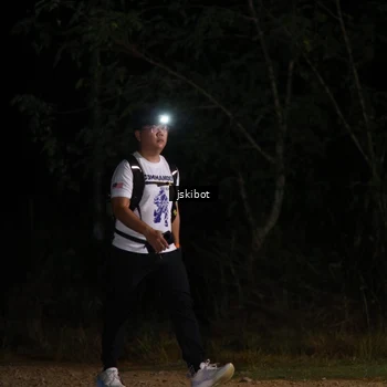 Runner Photo 7609112