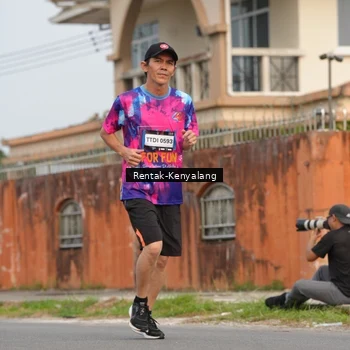 Runner Photo 7609130