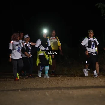Runner Photo 7609132