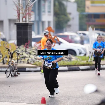 Runner Photo 7609173