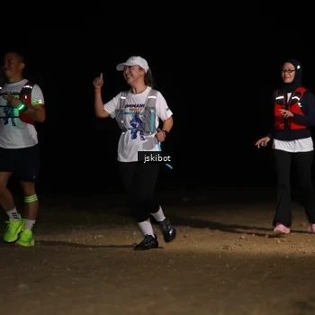Runner Photo 7609196