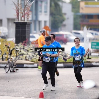 Runner Photo 7609221