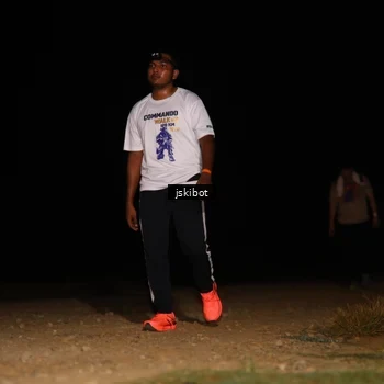 Runner Photo 7609286