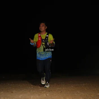 Runner Photo 7609306