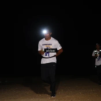 Runner Photo 7609334