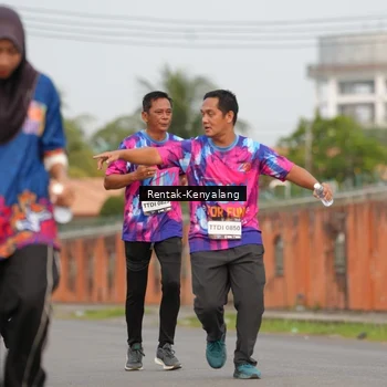 Runner Photo 7609347
