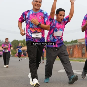 Runner Photo 7609371