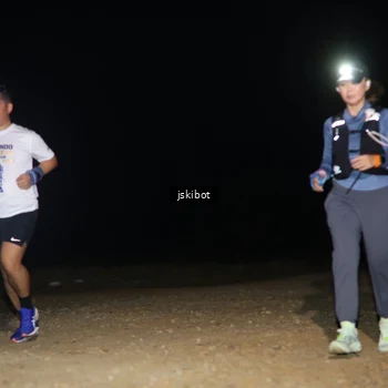 Runner Photo 7609373