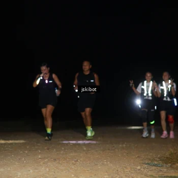 Runner Photo 7609377