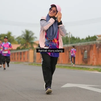 Runner Photo 7609391