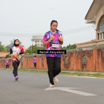 Runner Photo 7609412
