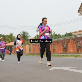 Runner Photo 7609415