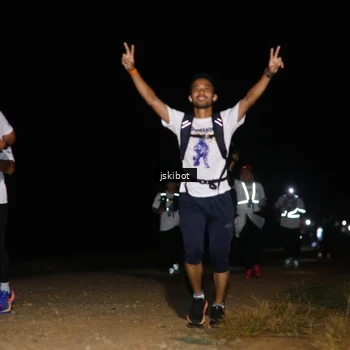 Runner Photo 7609423
