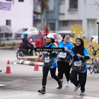 Runner Photo 7609435