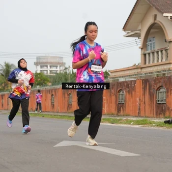 Runner Photo 7609436