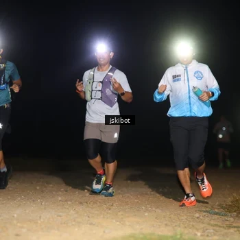 Runner Photo 7609442