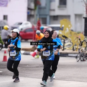 Runner Photo 7609457