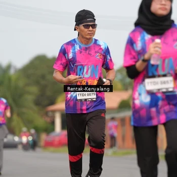 Runner Photo 7609512