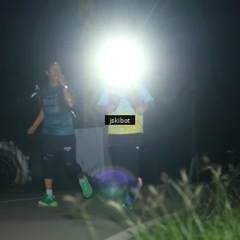 Runner Photo 7609533