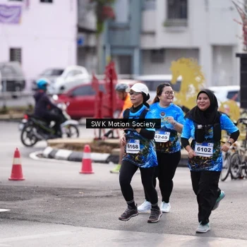 Runner Photo 7609541