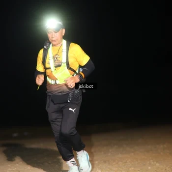 Runner Photo 7609563